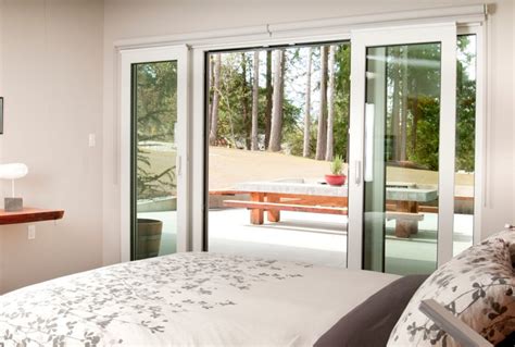 22 Gorgeous Bedrooms With Glass Sliding Doors Home Design Lover