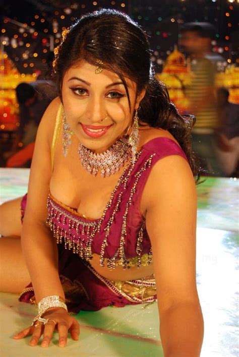 picture 9348 item girl latisha hot spicy images pictures new movie posters