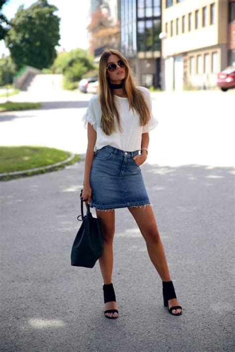 These Denim Skirt Outfits Will Make You Become A