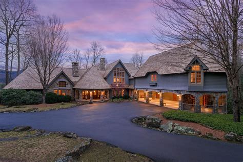 sophisticated private mountain estate north carolina luxury homes mansions  sale luxury