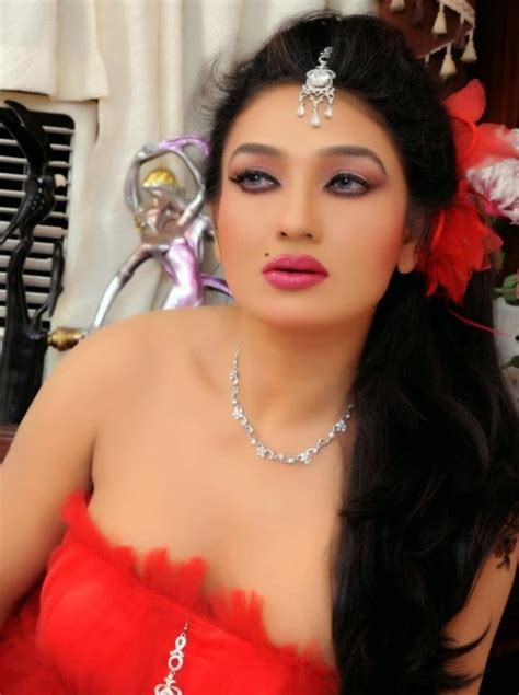 kashmira shah ramiya sree desi babe in sexy red outfit
