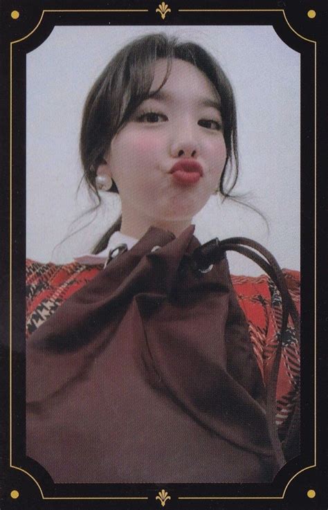 Nayeon The Year Of Yes Random Card [scan] Photo Cards Nayeon Twice