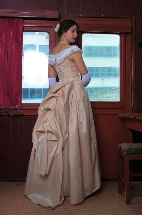 Victorian Wedding Dress 1880s Bustle Milk White Gown
