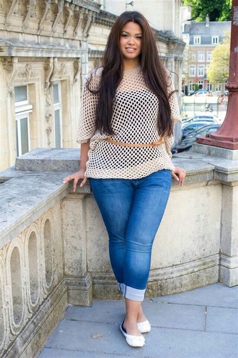 27 Stunning Spring Outfits Ideas For Plus Size Ladies