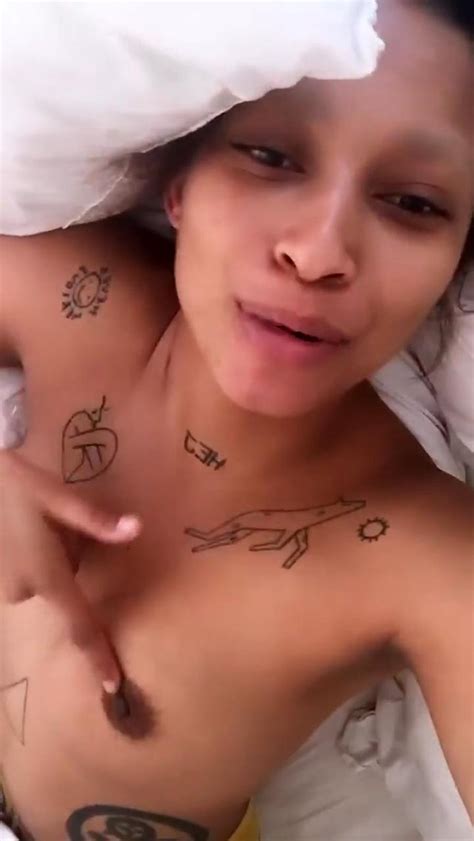 Joy M’batha Nude Tits On Instagram Story Scandal Planet