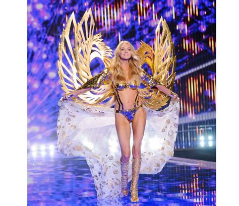The Sexiest Photos From The 2014 Victoria S Secret Fashion Show
