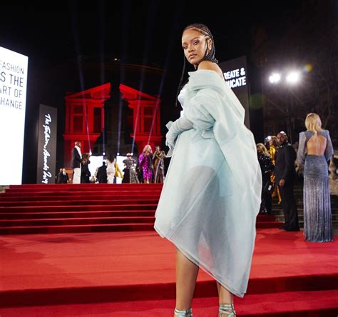 Rihanna Launches Multitasking And No Gender Fenty Skin