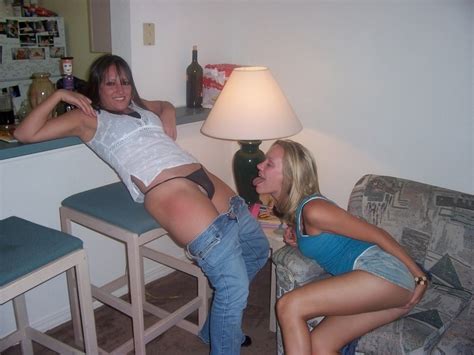 Drunk College Coeds Fucked Up And Flashing Naked Porn Pictures Xxx