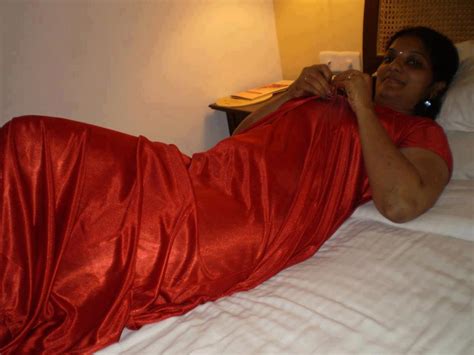 hot indian desi woman in nighty showing big boobs pic xxx sex in nighty