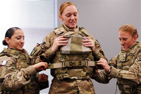 women could serve in combat in afghanistan