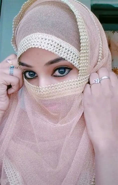 pin by nauvari kashta saree on hijabi queens beautiful