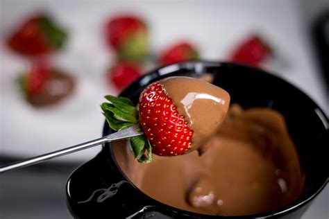 receita de fondue de chocolate  nutella  frutas da es