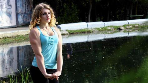 Meet Julia Vins The 18 Year Old Russian ‘muscle Barbie’