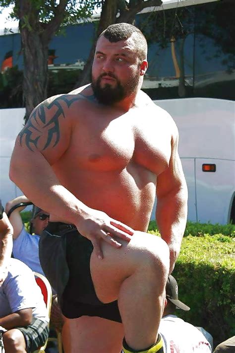beefy stocky sexy muscle belly meaty bulls bears men guys 276 pics