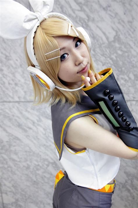 Vocaloid Is Life Rin Cosplay