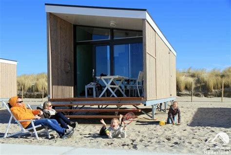 strandhuisje kijkduin moderne nieuwe huisjes aan zee slapen op strand