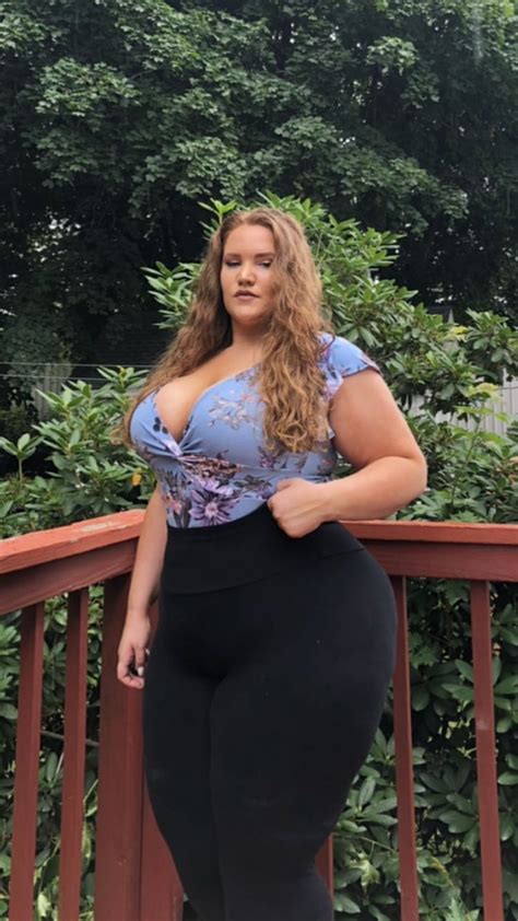 pin on curvy and busty women