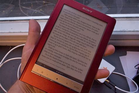 kindle   sony reader touch difference  comparison diffen