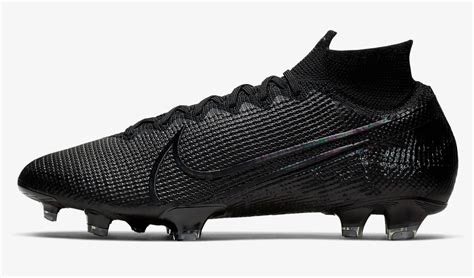 black mercurial superfly soccer cleats