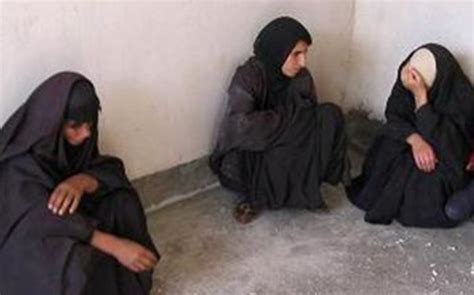 iraq tortures scores of women