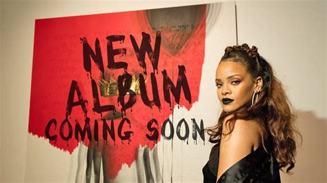 Rihanna Sindir Netizen Yang Tagih Album Baru Uss Feed