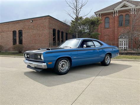 plymouth duster  blue coupe ci  speed manual  plymouth duster  sale