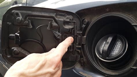 toyota camry gas cap