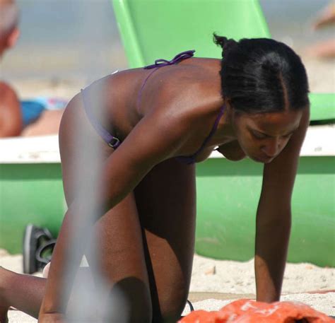 candid photos taken of hot black babes taken at a beach pichunter