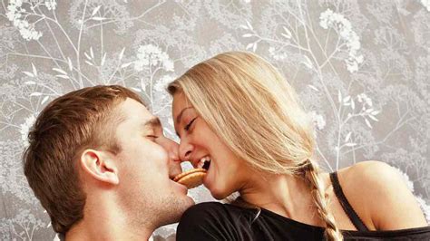 5 kissing game tips howcast the best how to videos