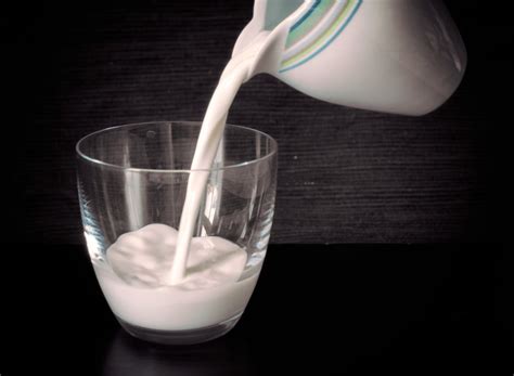 pouring milk allaboutleancom