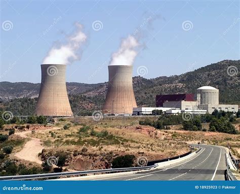 nuclear power plant  operation stock  image