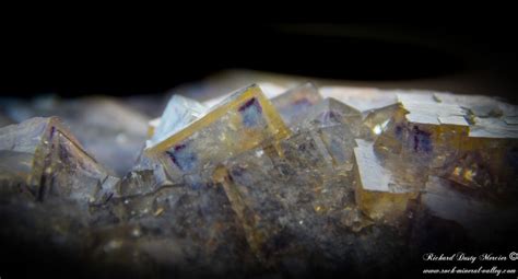 rock mineral valley mineraux de collection vendus pierres