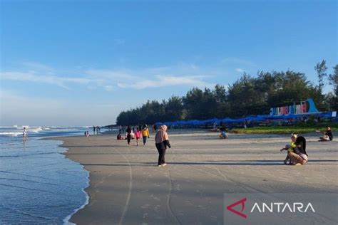 Pemerintah Pusat Berencana Tata Wisata Pantai Panjang Bengkulu Seperti