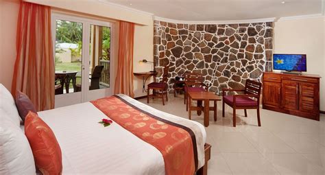 jalsa beach hotel spa    accommodation deal book