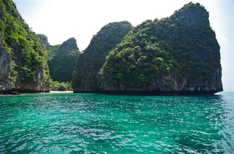 maya beach koh phi phi island thailand live your dreams