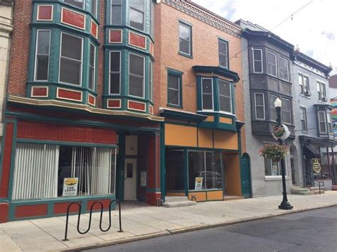 retailers  join   open vintage clothing store  harrisburg pennlivecom