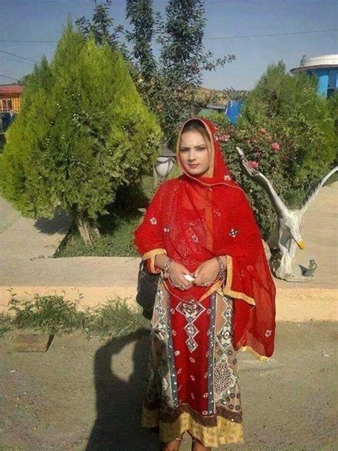 desi beautiful pakistani housewife hot pictures