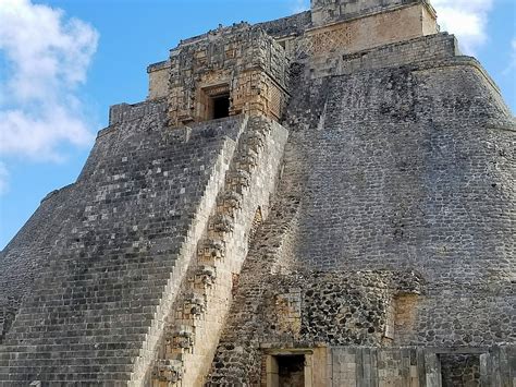 uxmal experience mayan ruins     yucatan mexico adept