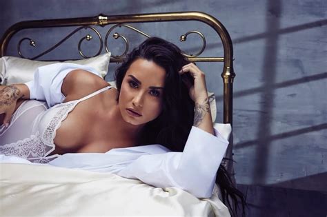 50 Hot And Sexy Demi Lovato Photos 12thblog