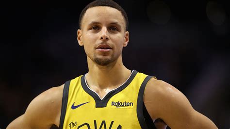 steph curry sparks huge fan reaction with rare picture of daughter on