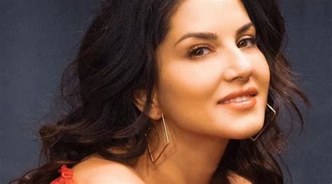 These Sunny Leone Videos Are Too Cute For Words Bollywood News The