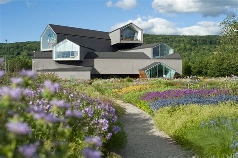 qa legendary garden designer piet oudolf   latest living landscape dwell