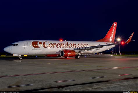 tc tjn corendon airlines boeing    katowice pyrzowice photo id  airplane