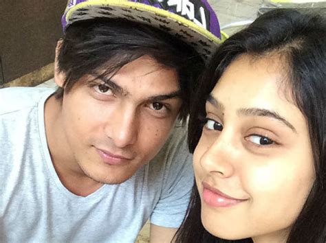 niti taylor family pics father husband height age biography