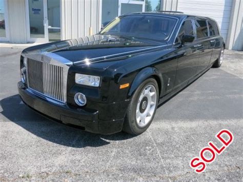 rolls royce phantom sedan stretch limo