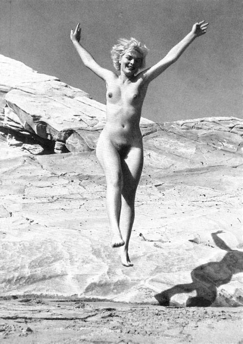 Monroe Marilyn Celeb Hot 18 32 Pics Xhamster