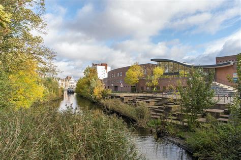 oud gentbrugge met hoeveel  stad gent