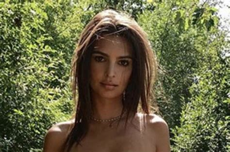 Emily Ratajkowski Blurred Lines Model Wows In Booty Shaking Video