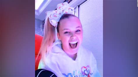 Jojo Siwa Opens Up About Her Sexuality On Her Instagram Account Cnn