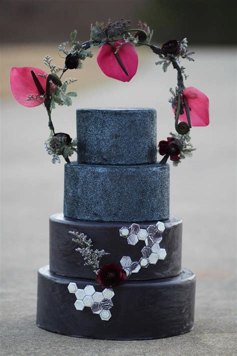 black wedding cake cake  quilliansgrill cakesdecor
